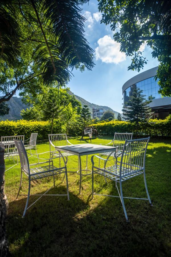 Spectrum Resort, Spa & Residences Udaipur Exterior photo